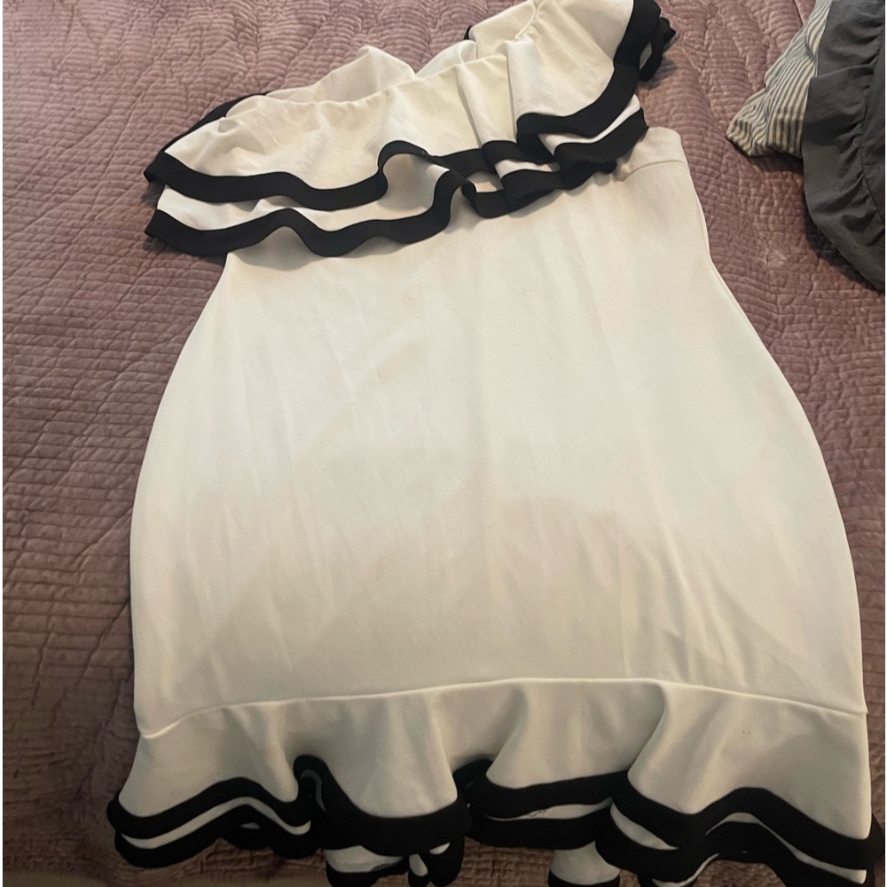 Fashion nova dress